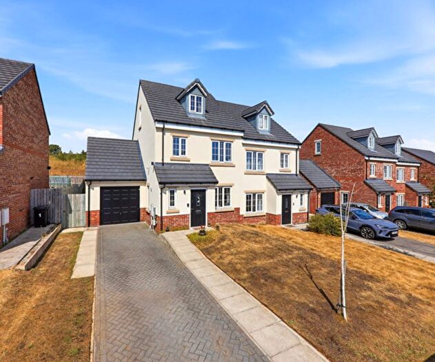3 Bedroom Semi-Detached House For Sale In Wharfe Meadow Avenue, Otley, LS21