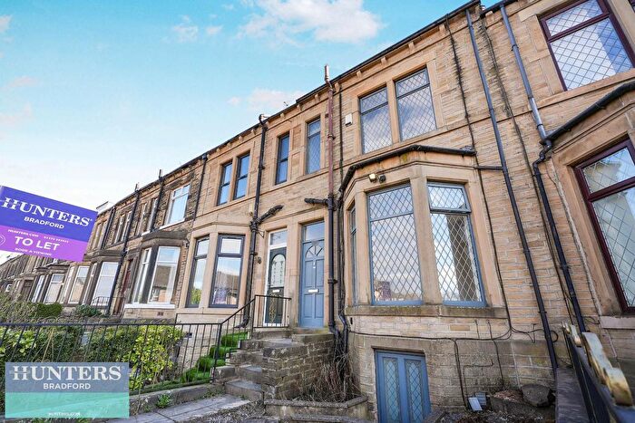 5 Bedroom Terraced House To Rent In Norman Lane, Bradford, West Yorkshire, BD2