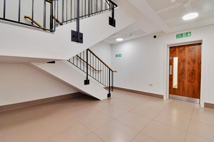 1 Bedroom Flat To Rent In Elliott Court, Oxhey Drive, Watford, Hertfordshire, WD19