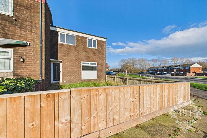 3 Bedroom End Terrace House For Sale In Darwen Court, Hemlington, Middlesbrough, TS8