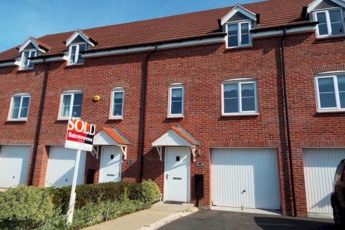 3 Bedroom Town House To Rent In Kirkby-In-Ashfield, Nottingham, NG17
