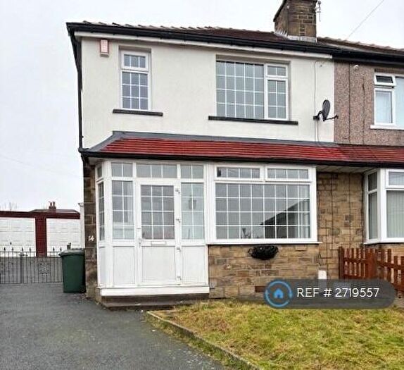 3 Bedroom Semi Detached House To Rent In Westfield Crescent, Shipley, BD18