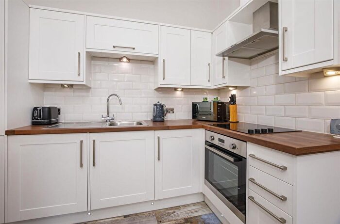 1 Bedroom Flat To Rent In Wenlock Terrace, York, YO10