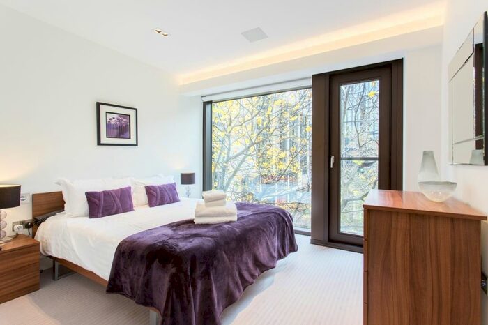 1 Bedroom Flat To Rent In Roman House, Wood Street, St Pauls, London, EC2Y