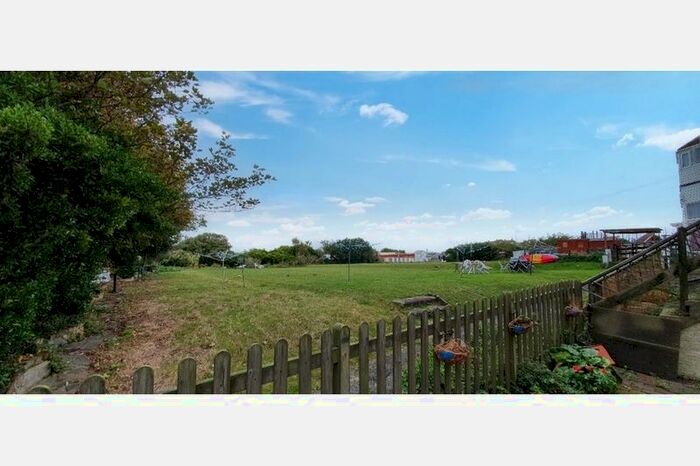 1 Bedroom Flat To Rent In Beach Road, Thanet, Westgate On Sea, CT8