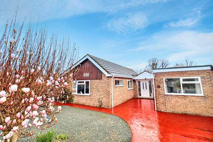 3 Bedroom Bungalow For Sale In School Road, Tilney St Lawrence, King's Lynn, PE34
