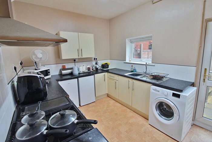 2 Bedroom Semi-Detached House For Sale In Walker Road, Stamshaw, PO2