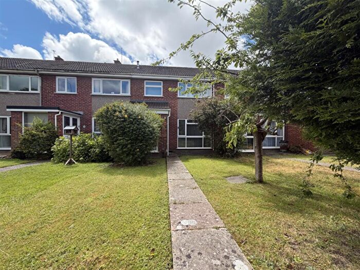 3 Bedroom Terraced House To Rent In Moor Park, Clevedon, BS21