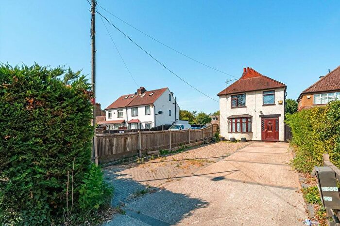 3 Bedroom Detached House For Sale In Thorney Mill Road, Iver, SL0