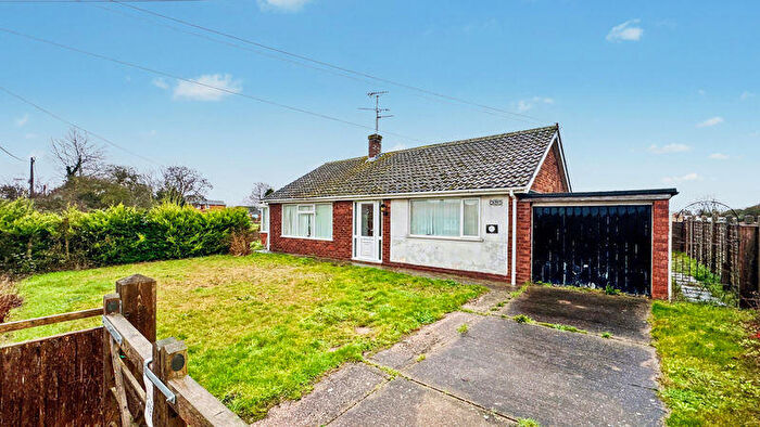 2 Bedroom Detached Bungalow For Sale In Station Road, Potterhanworth, Lincoln, LN4
