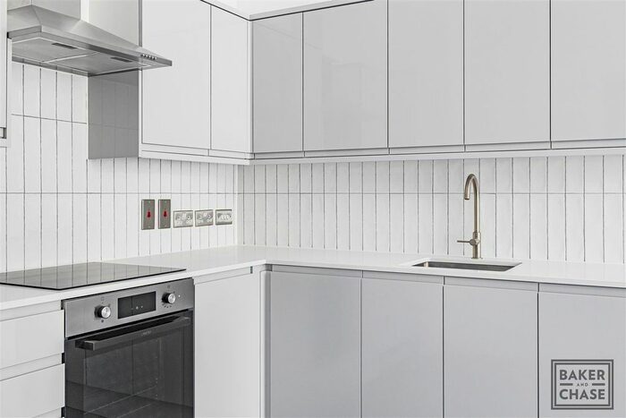 1 Bedroom Flat To Rent In High Road, Bruce Grove, London, N17