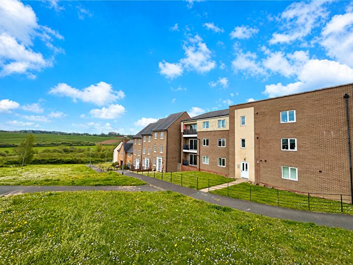 2 Bedroom Flat For Sale In Nelson Way, Yeovil, BA21