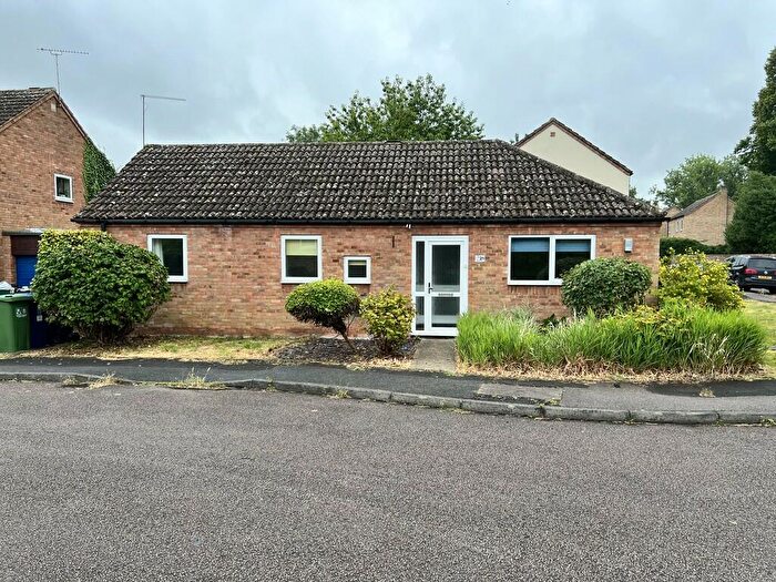 3 Bedroom Detached Bungalow To Rent In Savile Way, Fowlmere, Royston, SG8
