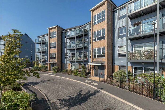 2 Bedroom Apartment To Rent In Chertsey, KT16