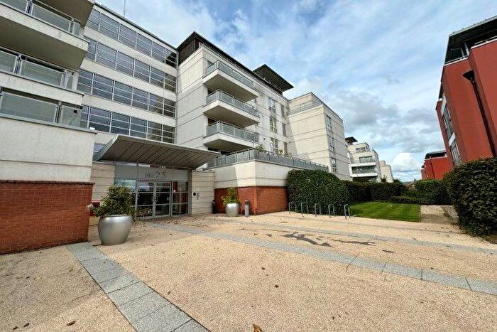 2 Bedroom Flat To Rent In Watkin Road, Leicester, LE2