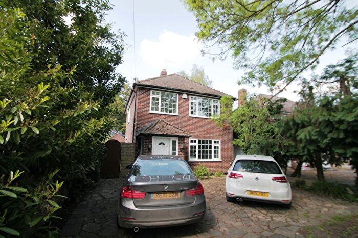 3 Bedroom Semi-Detached House To Rent In Bath Road, West Drayton, UB7