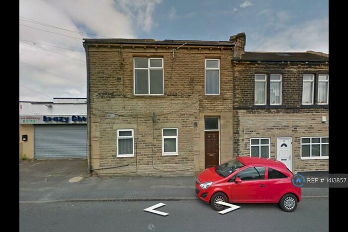 2 Bedroom Flat To Rent In Eccleshill, Bradford, BD2