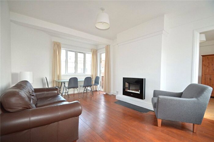 3 Bedroom Flat To Rent In Chiswick Village, Chiswick, W4