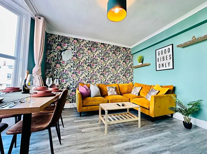 3 Bedroom Flat To Rent In Little Preston Street, Brighton, BN1