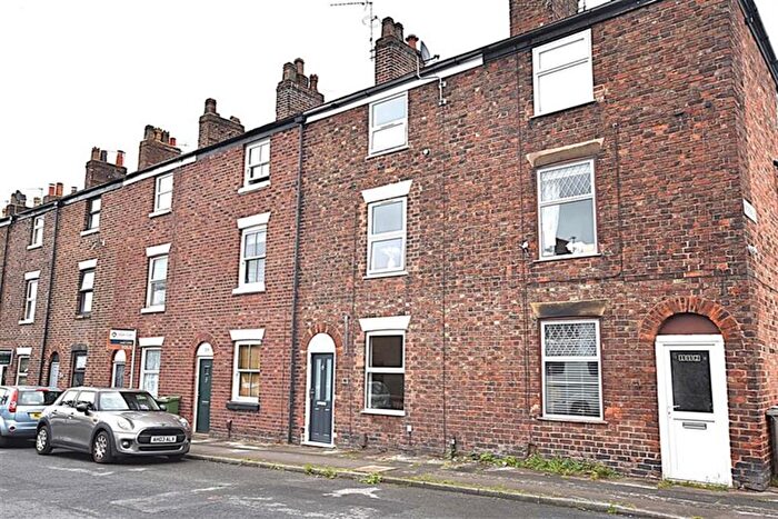 4 Bedroom Terraced House For Sale In Bond Street, Macclesfield, SK11