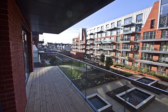 2 Bedroom Flat For Sale In Gaumont Place, Streatham Hill, London, SW2
