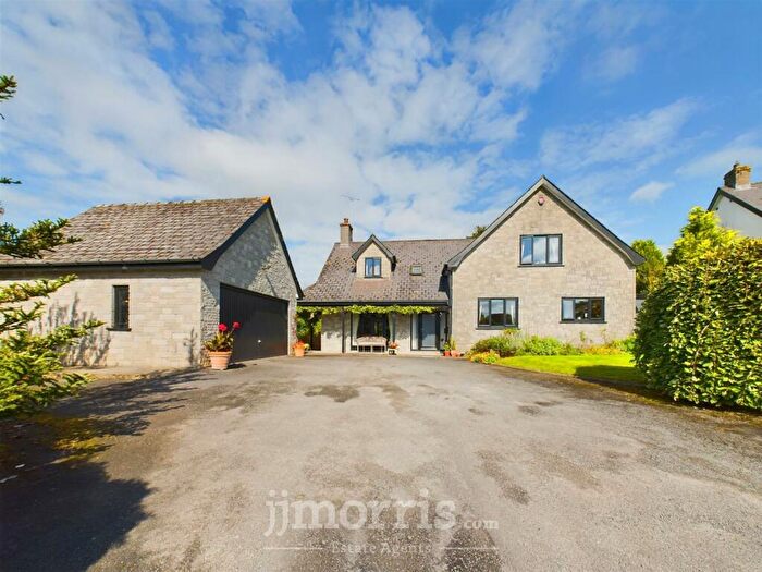 4 Bedroom Detached House For Sale In Coedmor Lane, Llechryd, Cardigan, SA43