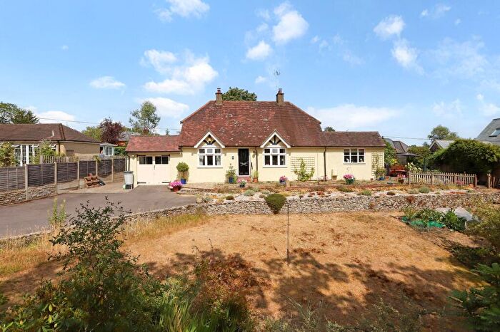 4 Bedroom Detached Bungalow For Sale In Bat & Ball Lane, Farnham, GU10