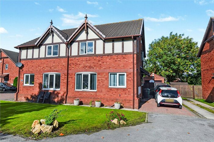3 Bedroom Semi-Detached House For Sale In Apple Tree Close, East Ardsley, Wakefield, West Yorkshire, WF3