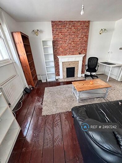 1 Bedroom Flat To Rent In Mornington Crescent, London, NW1