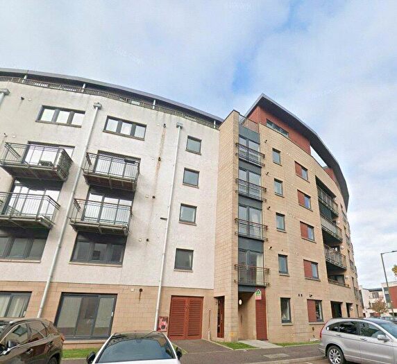 2 Bedroom House For Sale In East Pilton Farm Crescent, Edinburgh, EH5