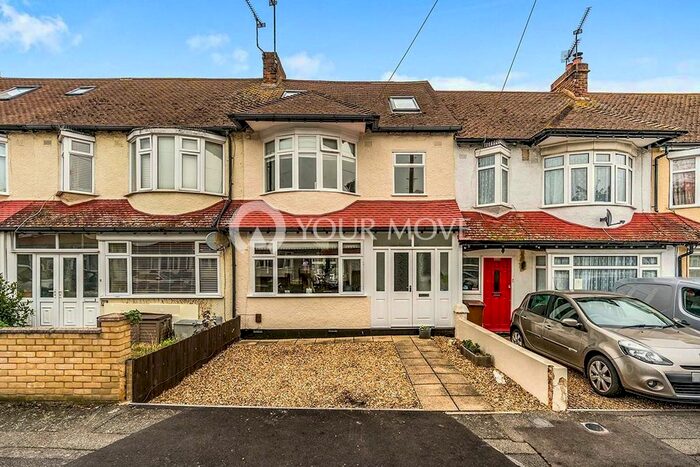 4 Bedroom Terraced House To Rent In Castlemaine Avenue, Gillingham, Kent ME7