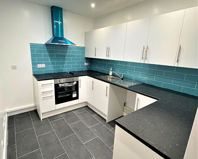 1 Bedroom Flat To Rent In Wimborne Road, Kinson, Bournemouth, Dorset, BH10
