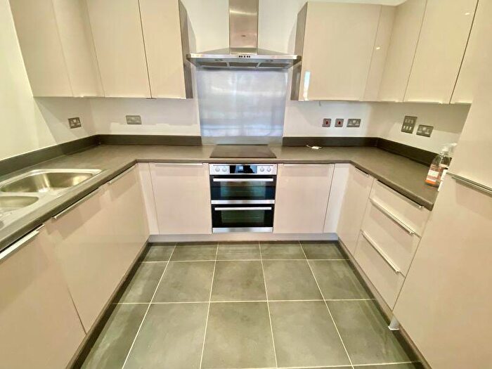 2 Bedroom Apartment To Rent In Canal Mill Apartments, Laburnum Street, E2