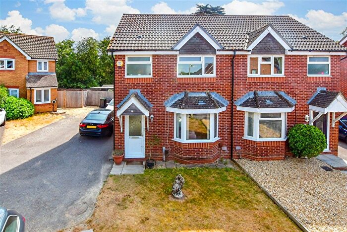 3 Bedroom Semi-Detached House For Sale In Monterey Drive, West Leigh, Havant, Hampshire, PO9