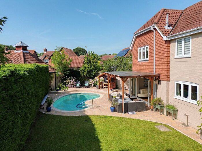 5 Bedroom Detached House For Sale In Sylvan Lane, Hamble, SO31