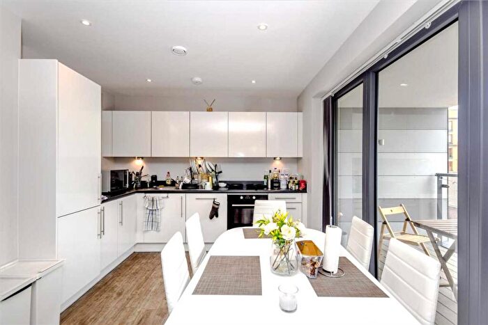2 Bedroom Apartment To Rent In Sovereign Apartments, High Street, Surrey, SM1