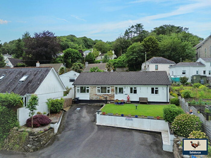3 Bedroom Detached Bungalow For Sale In Under Road, Gunnislake, PL18