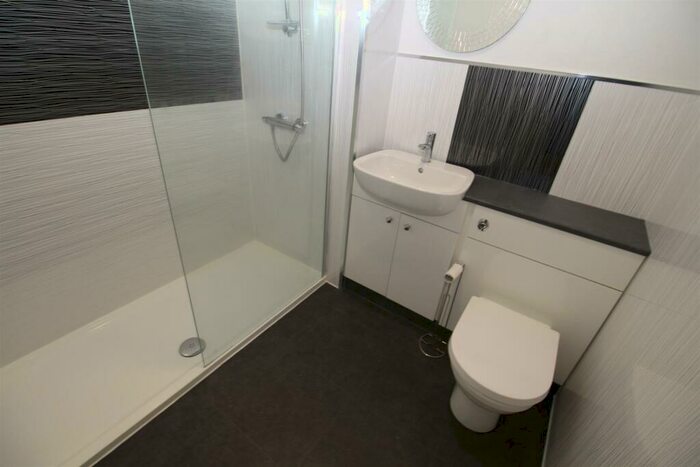 1 Bedroom Flat To Rent In Bentinck Street Greenock, PA16