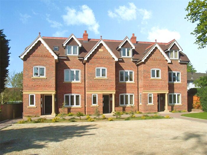 2 Bedroom Maisonette To Rent In Oakcot Gardens, Shireshead Road, Reading, RG30
