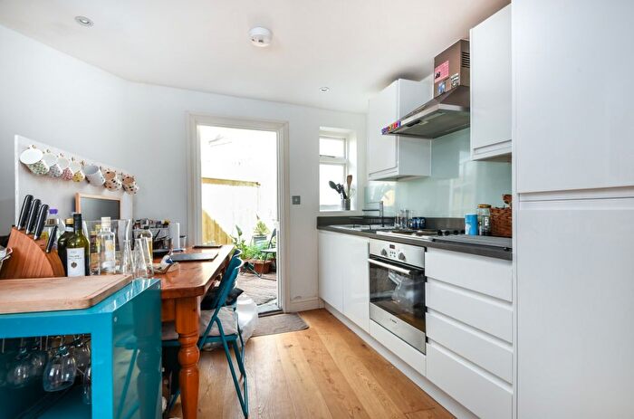 1 Bedroom Detached House To Rent In Circus Street, Greenwich, London, SE10
