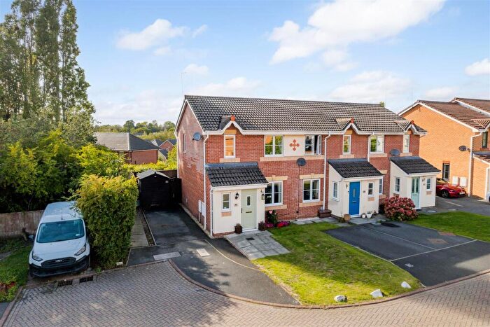 3 Bedroom Mews For Sale In Burnside Way, Winnington, CW8