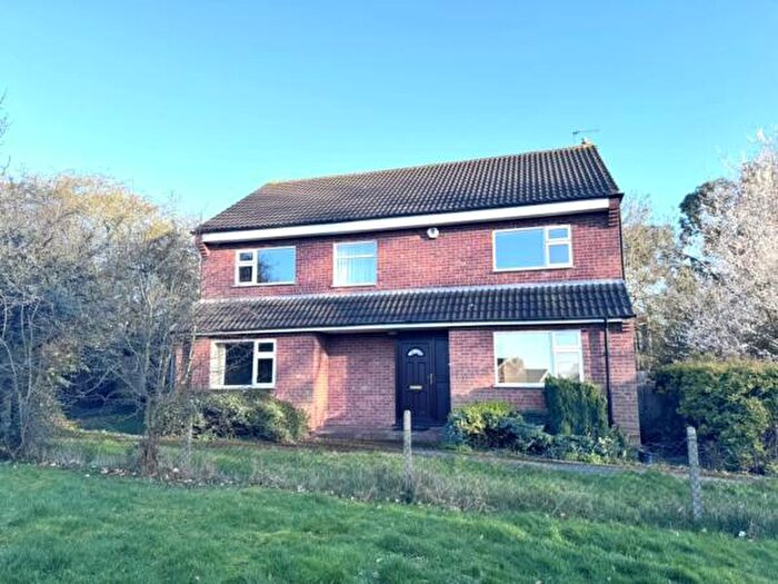 4 Bedroom Detached House To Rent In The Vicarage, Church Street, Swadlincote, Derbyshire, DE11