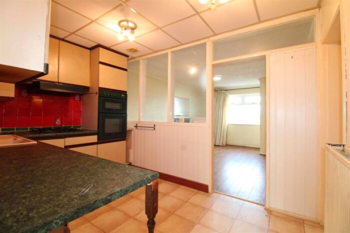 2 Bedroom Terraced Bungalow For Sale In Alder Road, Kingswinford, DY6