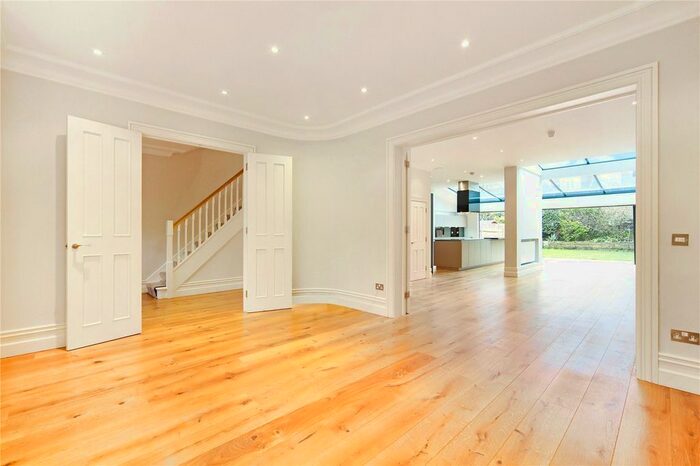 4 Bedroom Terraced House To Rent In Dungarvan Avenue, Putney, London, SW15