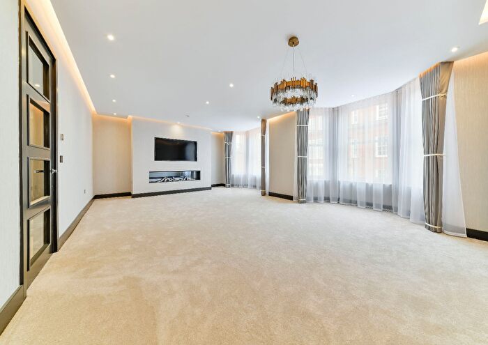 3 Bedroom Flat To Rent In Bryanston Mansions, York Street, London, W1H