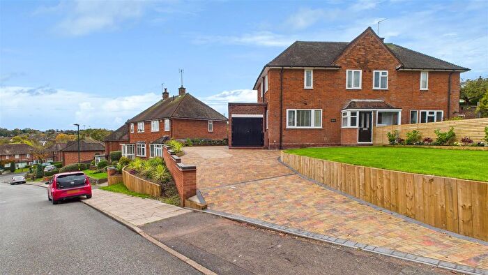 3 Bedroom Semi Detached House To Rent In Verbena Road, Northfield, Birmingham, B31