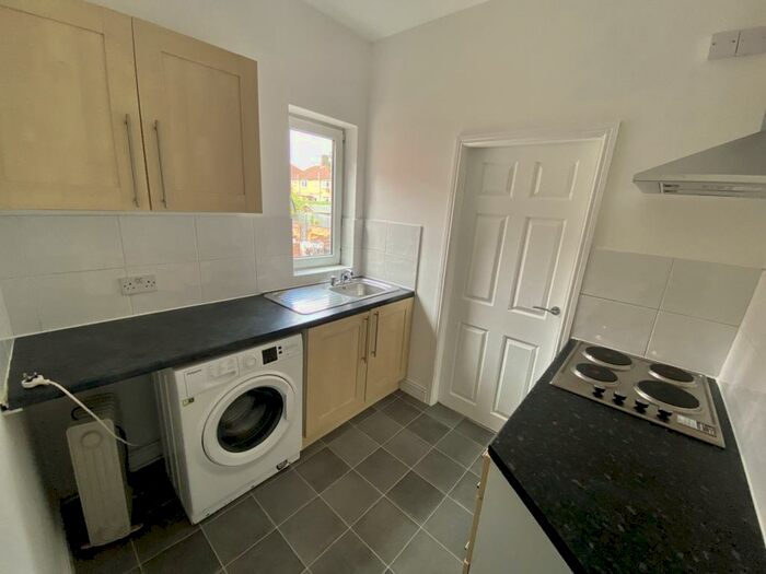 1 Bedroom Flat To Rent In Beatrice Road, Leicester, LE3