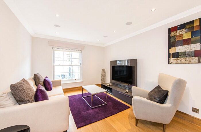 Studio To Rent In Durweston Street, London, W1H