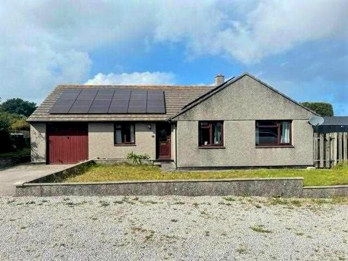 3 Bedroom Bungalow For Sale In Rame Croft, Rame Cross, Penryn, TR10