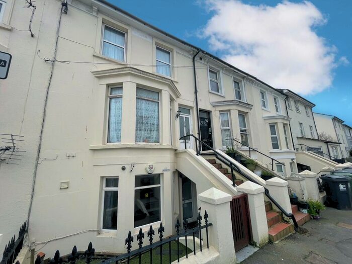 1 Bedroom Flat To Rent In Tideswell Road, Eastbourne, BN21